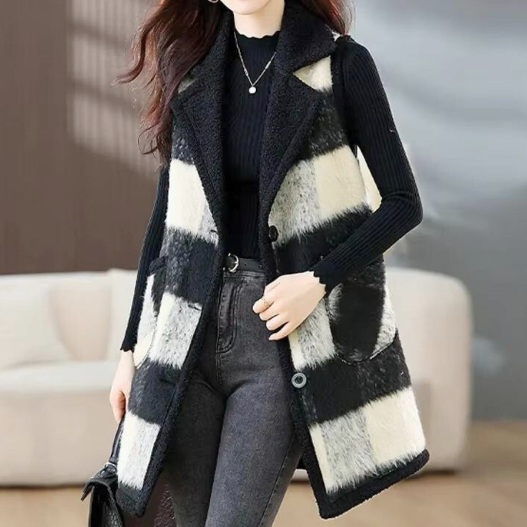 Eira Bold Plaid Sherpa Vest