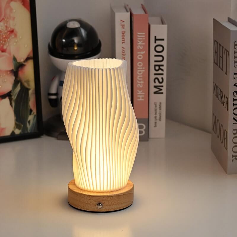 Dancing Nordic Lamp