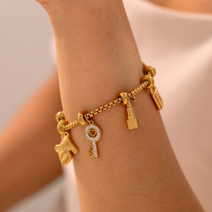 Charmé Gold Bracelet