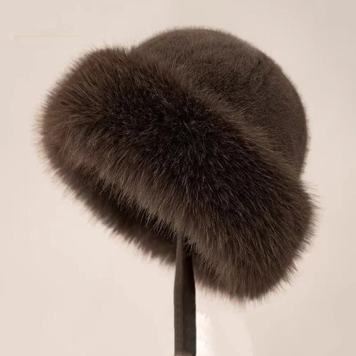 Nästeln Fur Hat