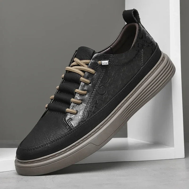 Giovanni Crest Italian Leather Sneakers