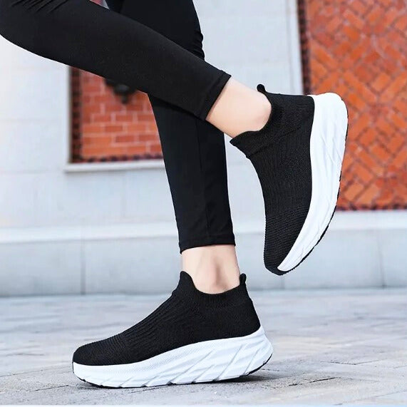 Divina Sneaker